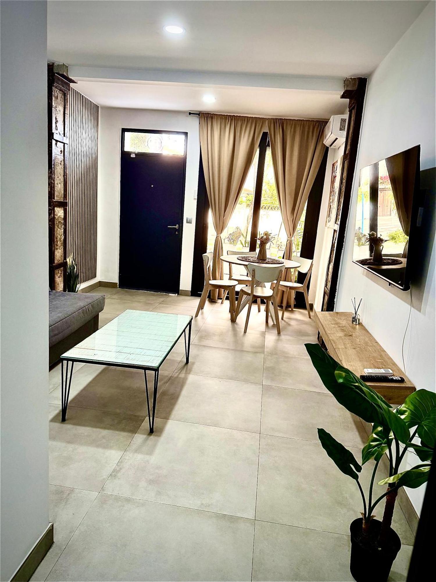 Vera Holydays Torremolinos Exterior photo